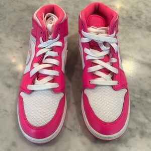Nike Air Jordan hot pink size 6.5 Youth